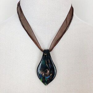 BROWN RIBBON BOHO BOLD STATEMENT NECKLACE W/ SWIRL STONE 16"
